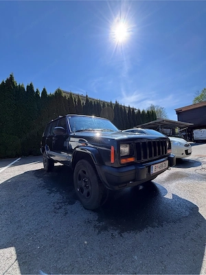 Jeep Cherokee Bild 2