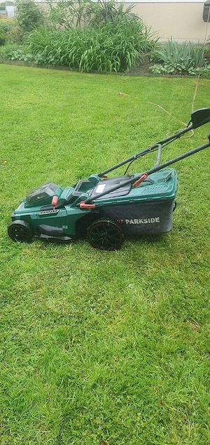 Akku Rasenmäher Bild 2