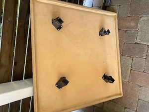 zu verschenken. Gartentisch 70cm x 70cm Bild 2