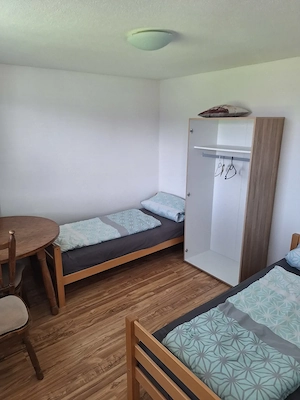 Zimmer als Wohngemeinschaft in einer kleinen WG in Zwischenwasser Bild 2