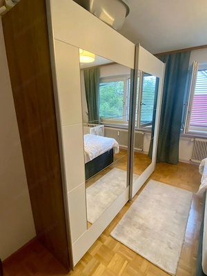 Kleiderschrank zu verschenken  Bild 2