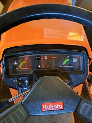 Rasentraktor KUBOTA G1900 Bild 7