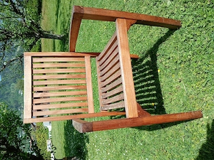 Teakholz-Gartenstühle massiv, stabil mit Polster 8 Stück anstatt 265,- (Neupreis) nur 30,- p. Stk.