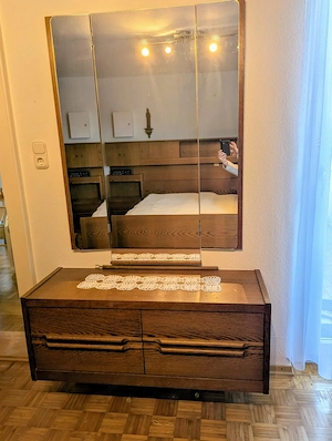 Schlafzimmermöbel Bild 3