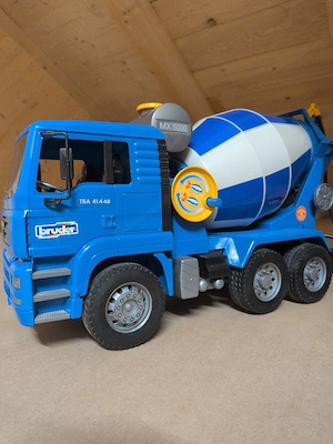 Bruder Betonmischer