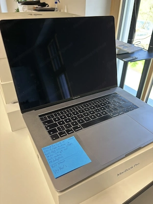MacBook Pro 2016, 15"