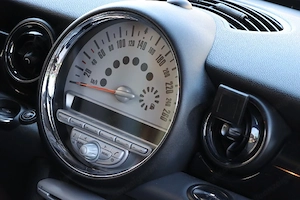 MINI Cooper R56 1.6 Chili *Glas Panoramadach *technisch und optisch - super Zustand *Liebhaberauto Bild 10