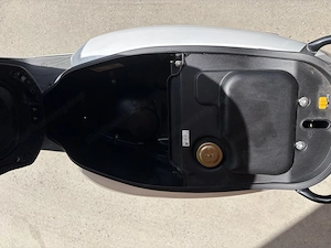 Sym Fiddle III 50 Moped Bild 3