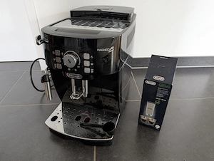 DeLonghi Magnifica S (ECAM 21.117.B)   Top gepflegt inkl. Entkalker Bild 3