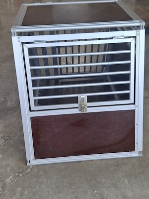 Verkaufe Hundebox Schmidt Alu  Bild 2