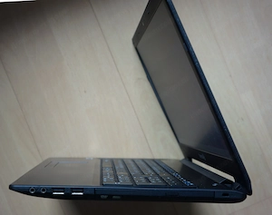 Terra Mobile 1513A Laptop mit 15,6 Zoll Bildschirm in sehr gutem Zustand Bild 6