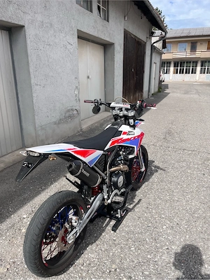 Fantic XMF 125 Performance Supermoto  Bild 3