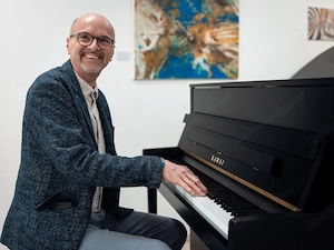 Kawai Klavier-Spielgefühl das begeistert. Schwarz matt. 5 Jahre Garantie. Kostenlose Lieferung (*)