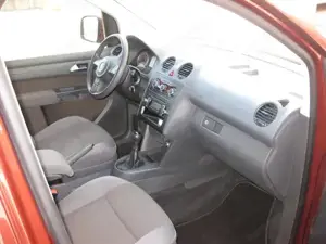Verkaufe VW Caddy 2K Bild 5