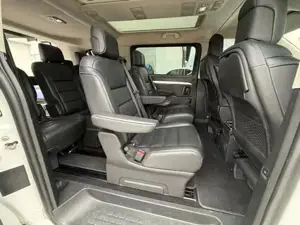 Peugeot Traveller Bild 18