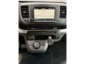 Peugeot Traveller Bild 9