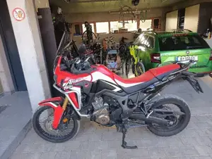 Honda crf1000 auto Bild 2