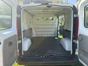 Opel Vivaro Bild 2