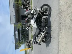 Triumph Explorer 1200 Weiß Bild 2