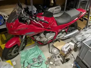 YAMAHA Diversion 600 - 4 Zylinder - Motorrad  Bild 3