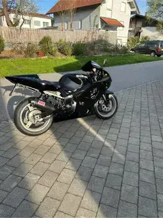 Suzuki Gsxr 600 Bild 4