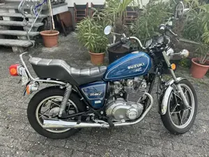 Suzuki GS 450 L Bild 5