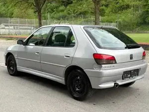 Peugeot 306 Bild 6