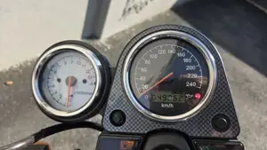 Suzuki SV650 AV Bj. 2001 Bild 4