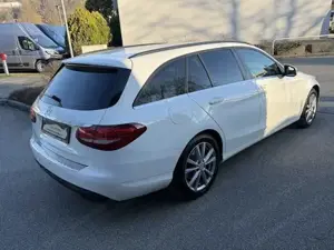Mercedes Benz C 180 d T Avantgarde aus zweiter Hand 2015  Bild 4