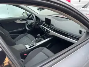 Audi A4 Bild 8