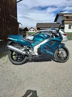 Honda VFR750 RC36 V4 Motor Bild 6
