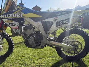 Suzuki RM-Z 250 Bild 2