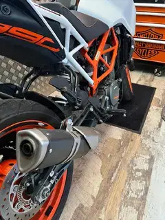 KTM 390 Duke A2 | 2018 | 14.000 km | Top Zustand | Zubehör Bild 9