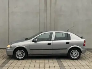 Opel Astra Bild 8