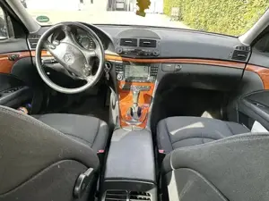 Mercedes Benz E320cdi Bild 5