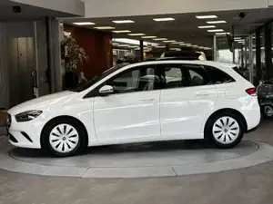 Mercedes-Benz B 180 Bild 12