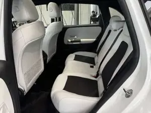 Mercedes-Benz B 180 Bild 16
