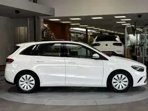 Mercedes-Benz B 180 Bild 5