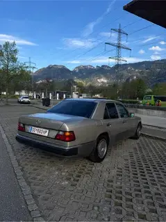 mercedes W124 E200 Tüv neu Bild 4