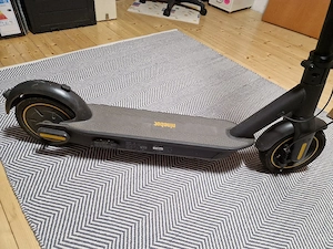 NINEBOT Segway E-Scooter Bild 4