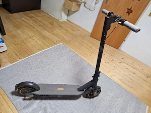 NINEBOT Segway E-Scooter