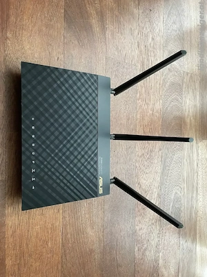 Router Asus RT-AC66U 