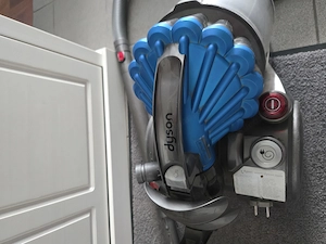 Dyson Staubsauger, voll funktionstüchtig 