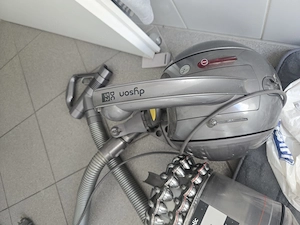 Marke Dyson, Modell DC52 Allergy Parquet. Tierhaarsauger Bild 4