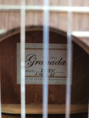 Kinder Gitarre Bild 2