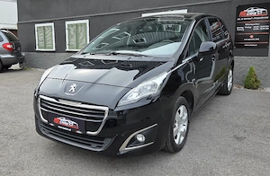Peugeot 5008 Business-Line 7-Sitzer Panoramadach Bild 2