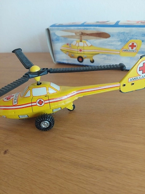 Hubschrauber 60 70er J. Bild 2