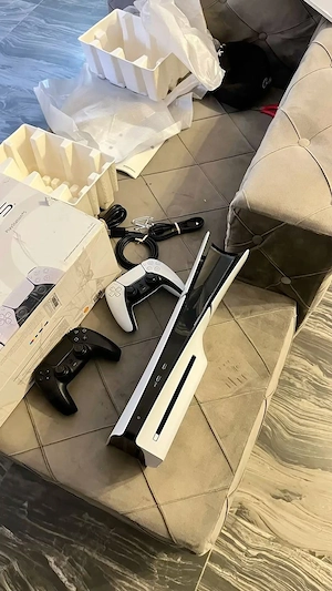 PlayStation 5 slim  Bild 4