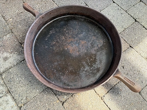 Gasgrill mit massiver Gusspfanne zu verkaufen Bild 5
