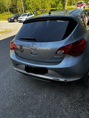 Opel Astra 1,3 Diesel Eco Flex Bild 2